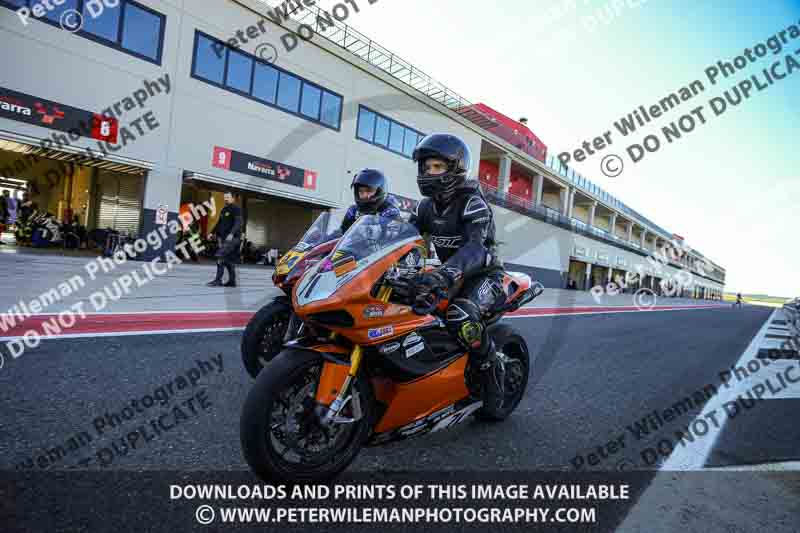 cadwell no limits trackday;cadwell park;cadwell park photographs;cadwell trackday photographs;enduro digital images;event digital images;eventdigitalimages;navarra;no limits trackdays;peter wileman photography;racing digital images;trackday digital images;trackday photos